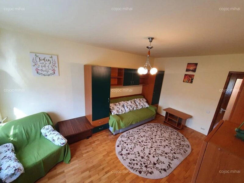 Timpuri Noi garsoniera 35 mp decomnadata.